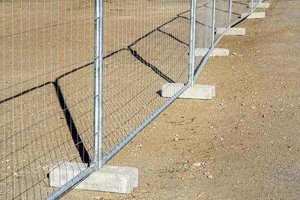 Fence Rental Rego Park workers